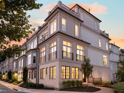 8229 River Rd, Bethesda, MD, 20817