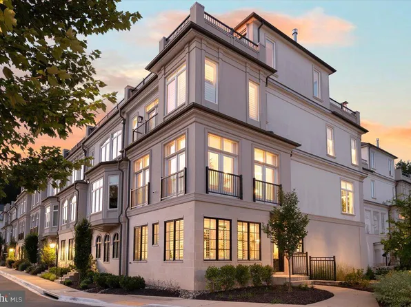 8229 River Rd, Bethesda, MD 20817