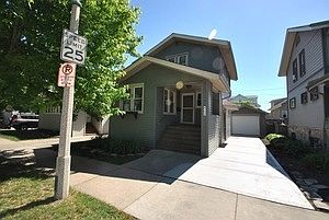 1st image of 832 Carpenter Ave