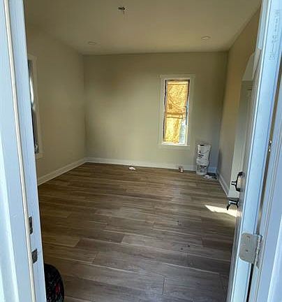 3rd image of 622 W Charles St #1R