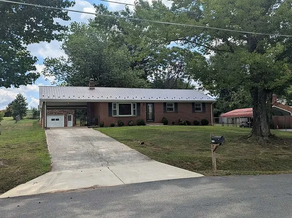 1111 Roundtree Dr, Bedford, VA 24523