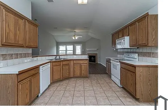 8448 Prairie Fire Dr — Photo 4
