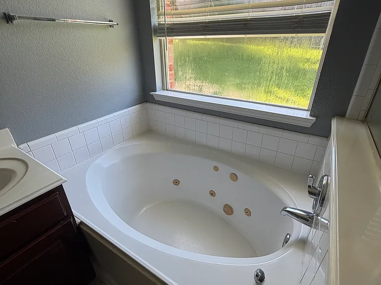 1115 Chancellorsville Pkwy — Photo 10