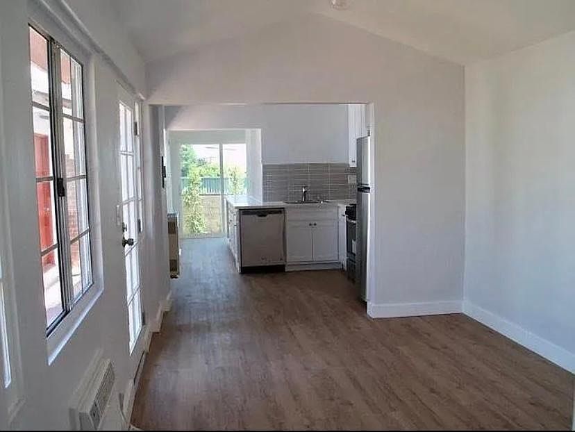 1st image of 4264 W 59th St