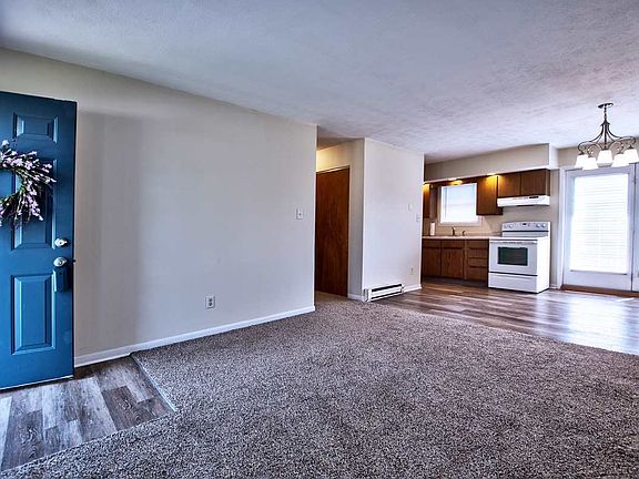 2nd image of 807 W Edgar Ave