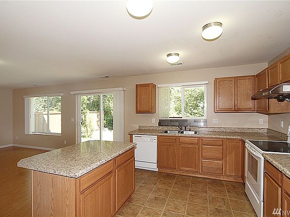 5th image of 22670 128th Pl SE
