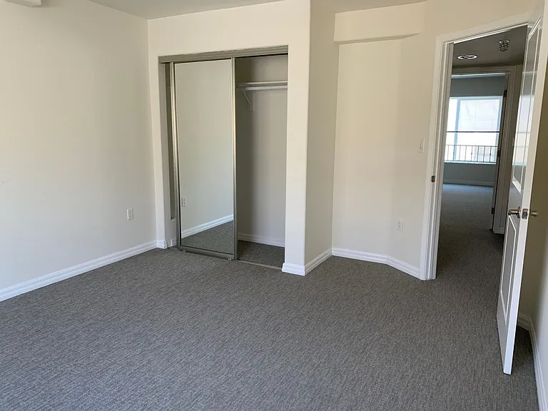 Walkable Beverly Grove Townhomes — Photo 19