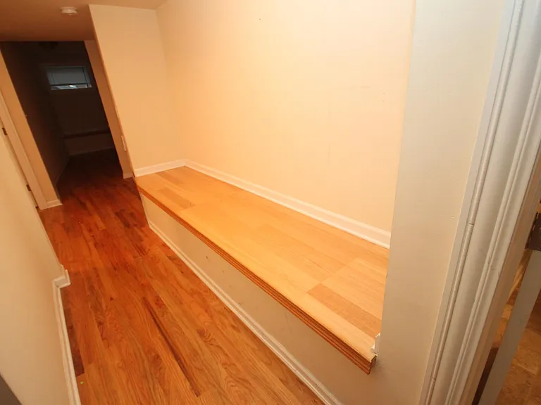 3150 N Honore St #1 — Photo 6
