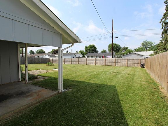 3rd image of 269 Parkview Dr