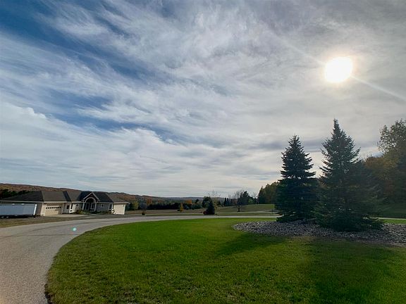 5th image of Deer Meadows Ct