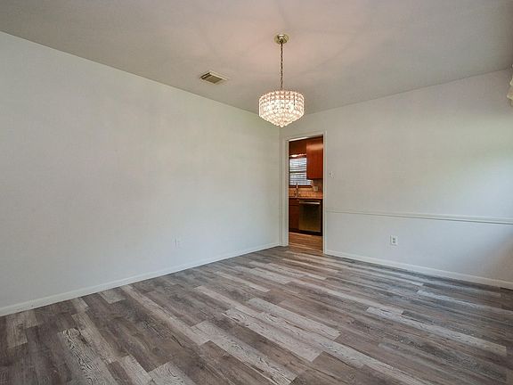 3rd image of 11915 N Hanworth Dr