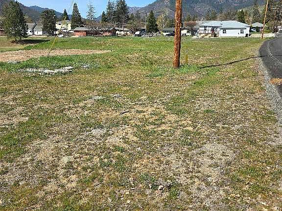 4th image of Hill St