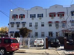 2nd image of 1142 Simpson St