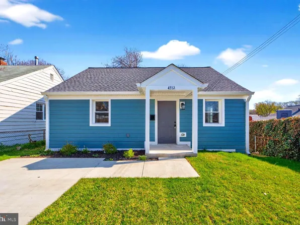 4312 Vine St, Capitol Heights, MD 20743