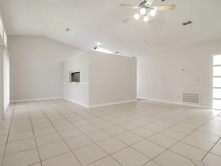 10064 Marguex Dr — Photo 3