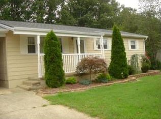 46 Glen Rd, Howell, NJ 07731