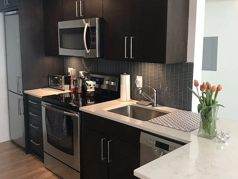 1940 Barclay St #212 — Photo 1