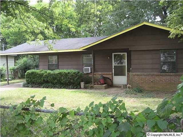 2nd image of 14007 Creely Dr SW