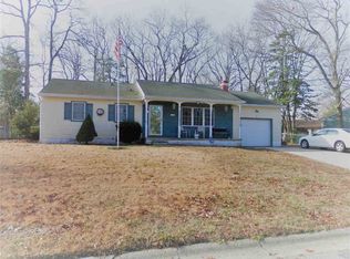 5 Holly Dr, Rio Grande, NJ 08242