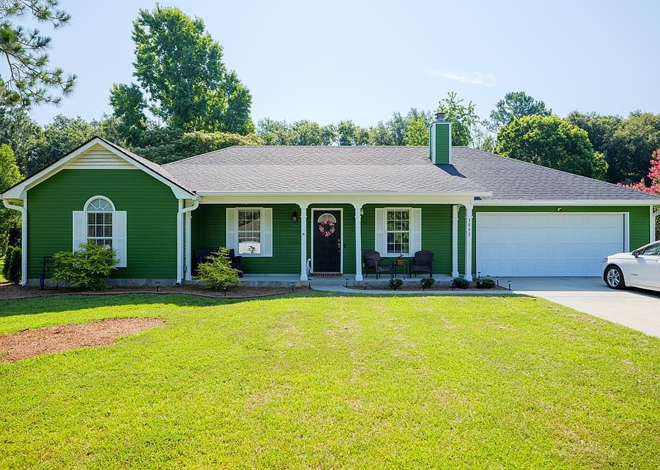 1st image of 3993 Stratford Cir
