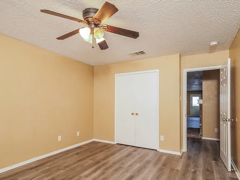 5213 Bedfordshire Dr — Photo 13
