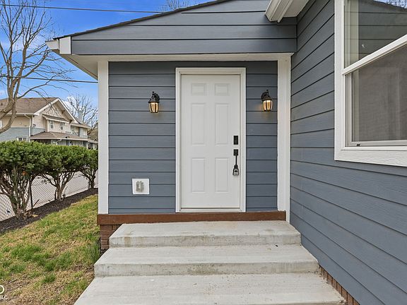 5th image of 641 E 33rd St