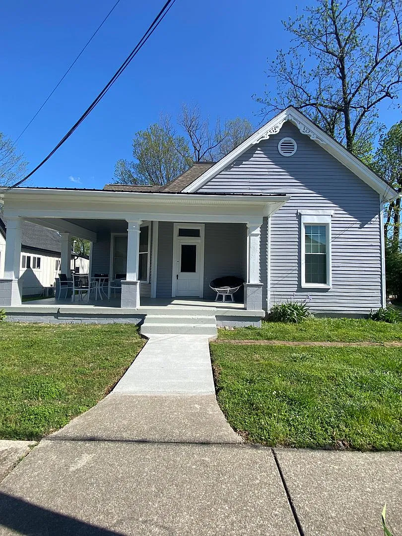 433 East Lytle St — Photo 1