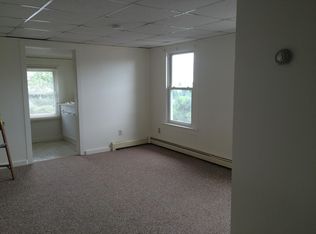 84 W Wharf Rd, Madison, CT 06443