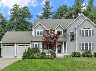 10 Robin Hill Rd, Groton, MA 01450