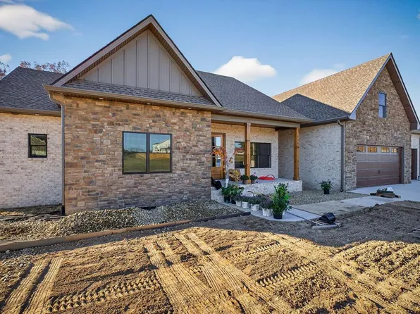 1131 Fawn Dr, Cookeville, TN 38501