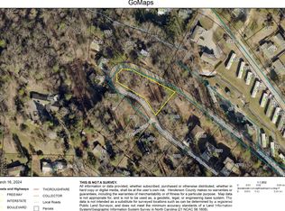 2016 Upper Ridgewood Blvd, Hendersonville, NC 28791