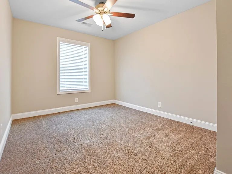 410 Irish Hills Dr — Photo 14