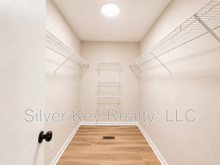 1719 Reed Rd — Photo 15