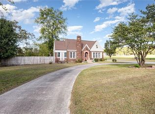 827 Shell Rd, Thomasville, NC 27360