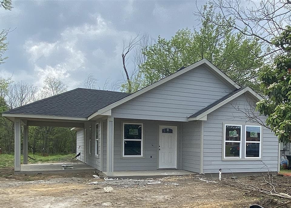 View of front of house.