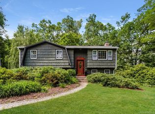 1 Lanz Ln, Ellington, CT 06029