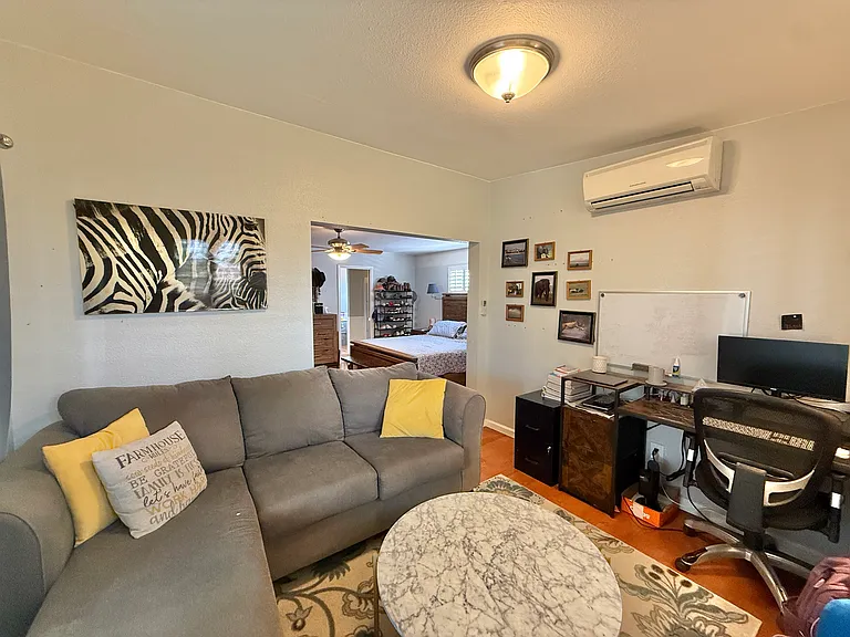 1120 S Hereford Ave — Photo 27