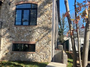 29 Highland Rd, Staten Island, NY 10308