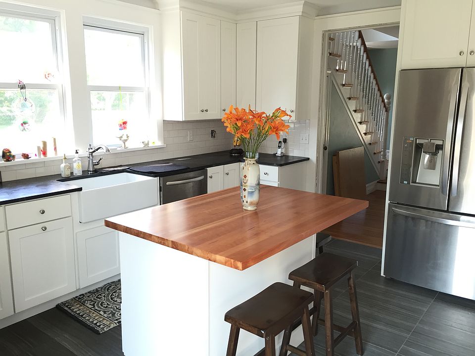 194 Atlantic Ave, Blue Point, NY 11715 Zillow