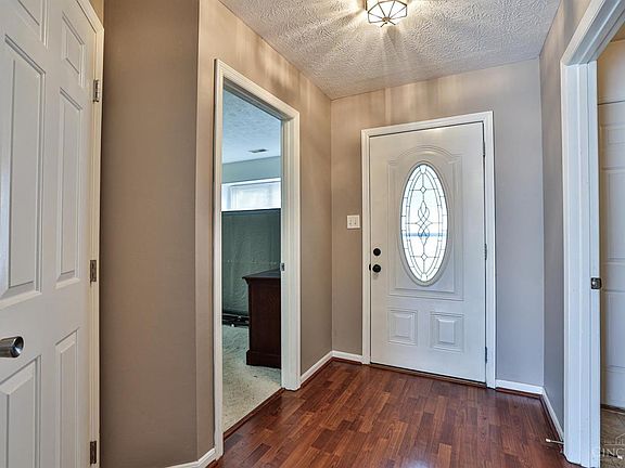 4th image of 7138 Country Walk Dr