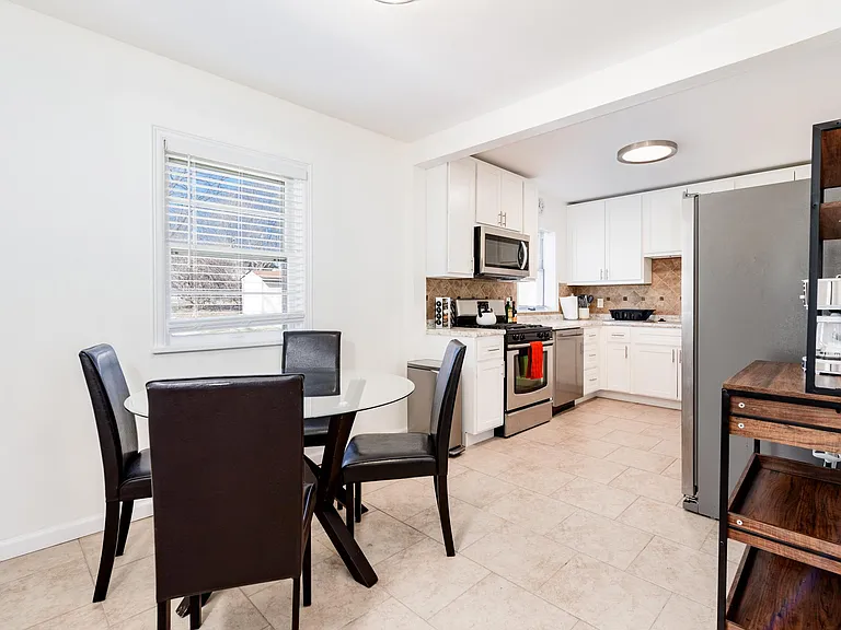 345 Aubuchon St — Photo 10