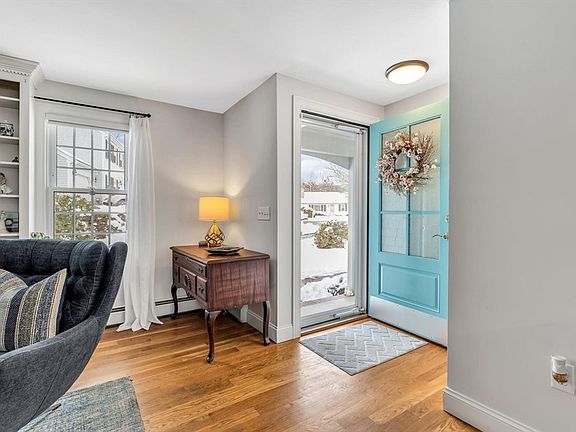 4th image of 9 Washburn Pl