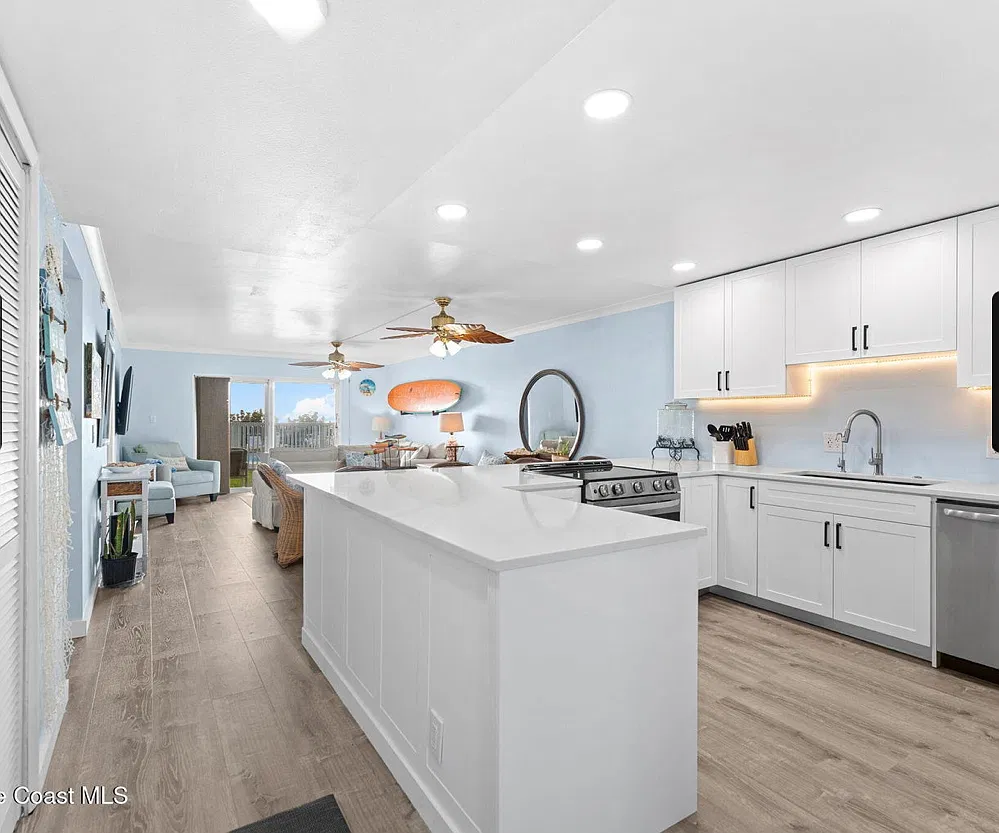 2 bed, 1200 sqft, $3,500 — Photo 1