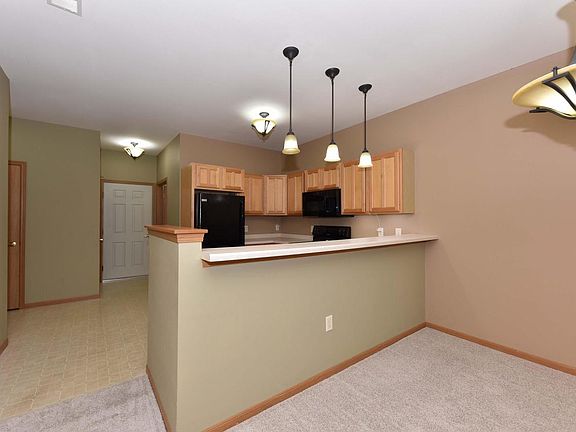 3rd image of 2074 Pine Ridge COURT #G