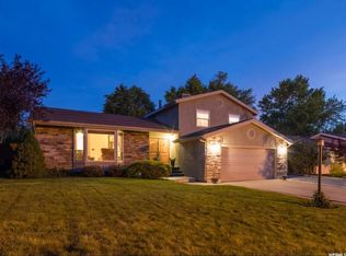 2074 E 9100 S, Sandy, UT 84093