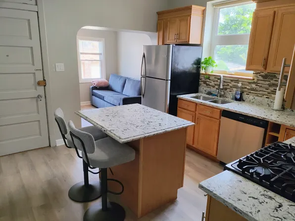2936 N Ridgeway Ave #1R, Chicago, IL 60618