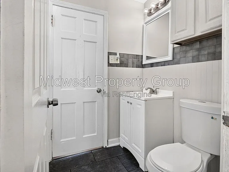 5344 Colton Dr — Photo 16