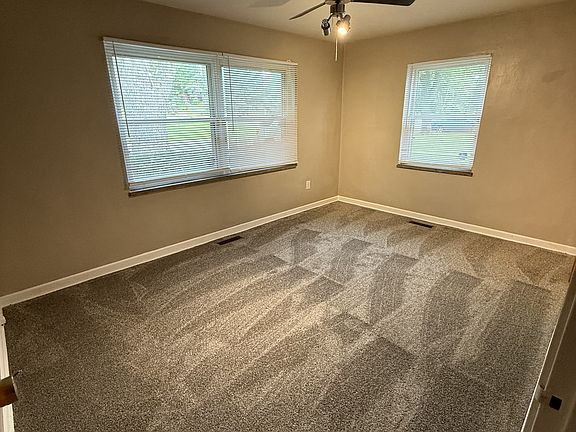 4th image of 4520 Rosemary Ave