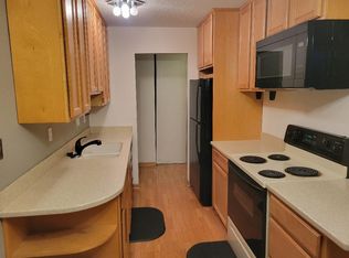 938 Westbrooke Way APT 7, Hopkins, MN 55343