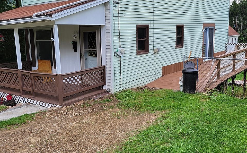 2nd image of 61 1st Ave